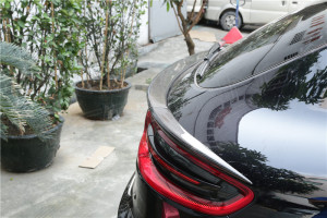 2014 - on Porsche Macan Carbon Fiber Mid Rear Spoiler (1)