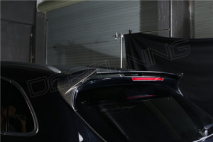 2014 - on Porsche Macan Carbon Fiber Roof Spoiler (1)