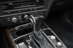 audi-carbon-fiber-gear-shift-knob-cover-many-vehicles-fit-2