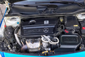 mercedes-a45-cla45-gla45-amg-engine-cover-carbon-fiber-7